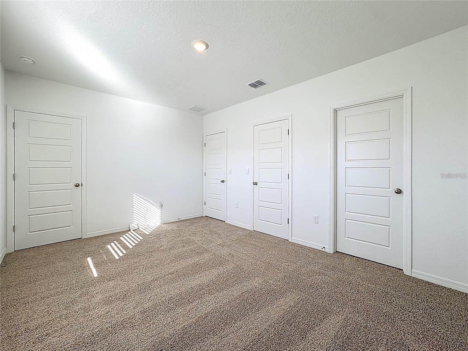 BRENTWOOD - Residential Lease