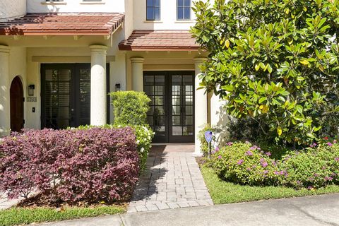 A home in WINTER PARK