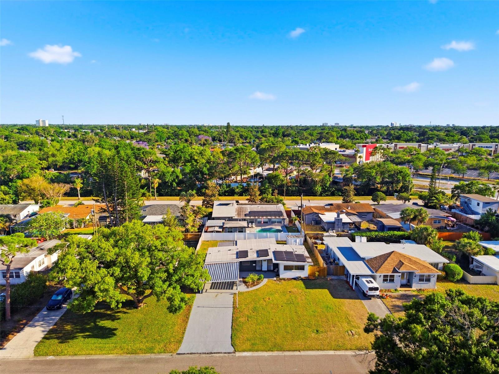 GARDEN MANOR SEC 1 - Residential