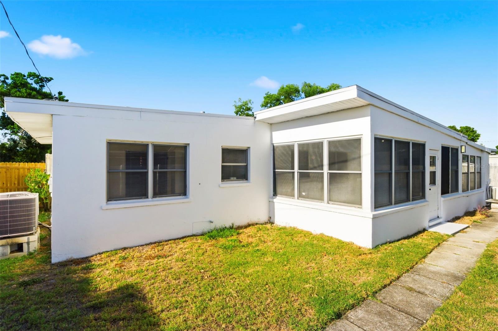 GARDEN MANOR SEC 1 - Residential