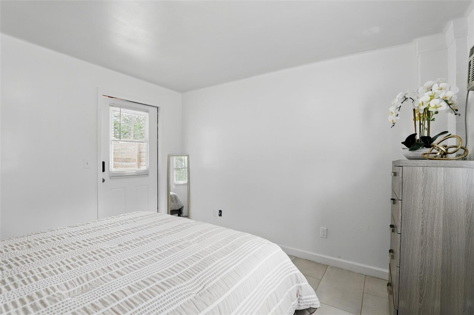 HESTERS - Residential Lease