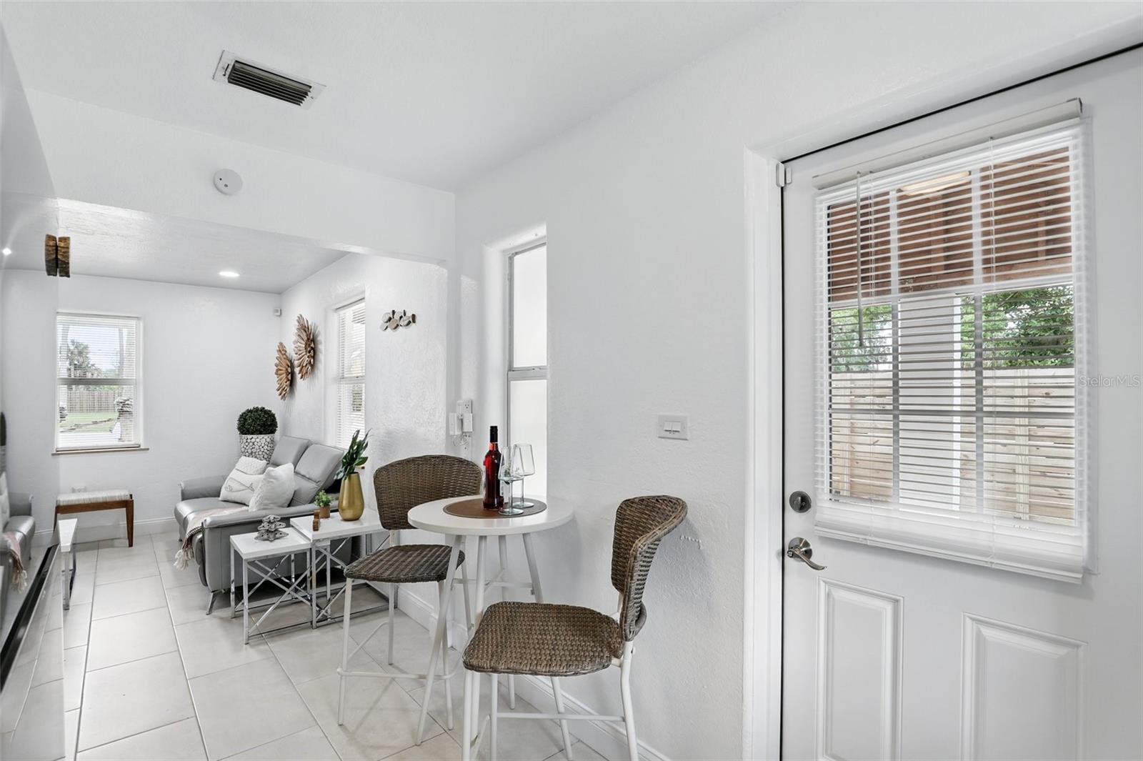 HESTERS - Residential Lease