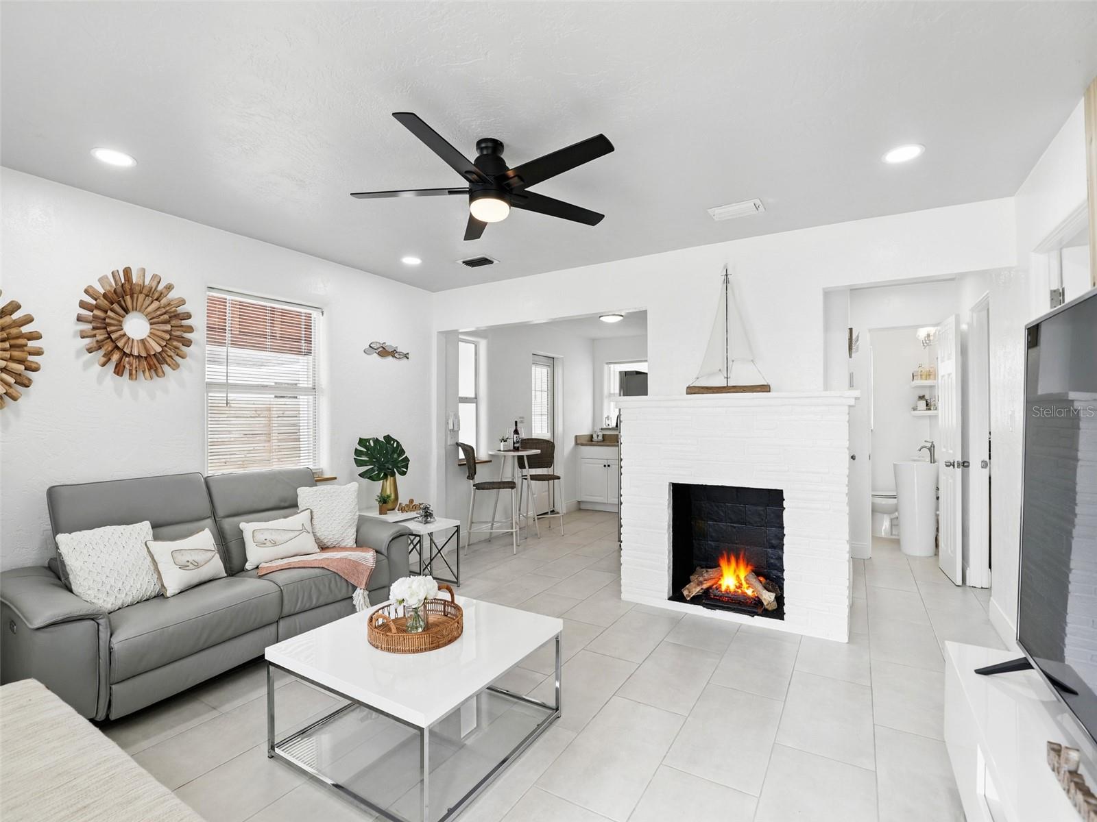 HESTERS - Residential Lease