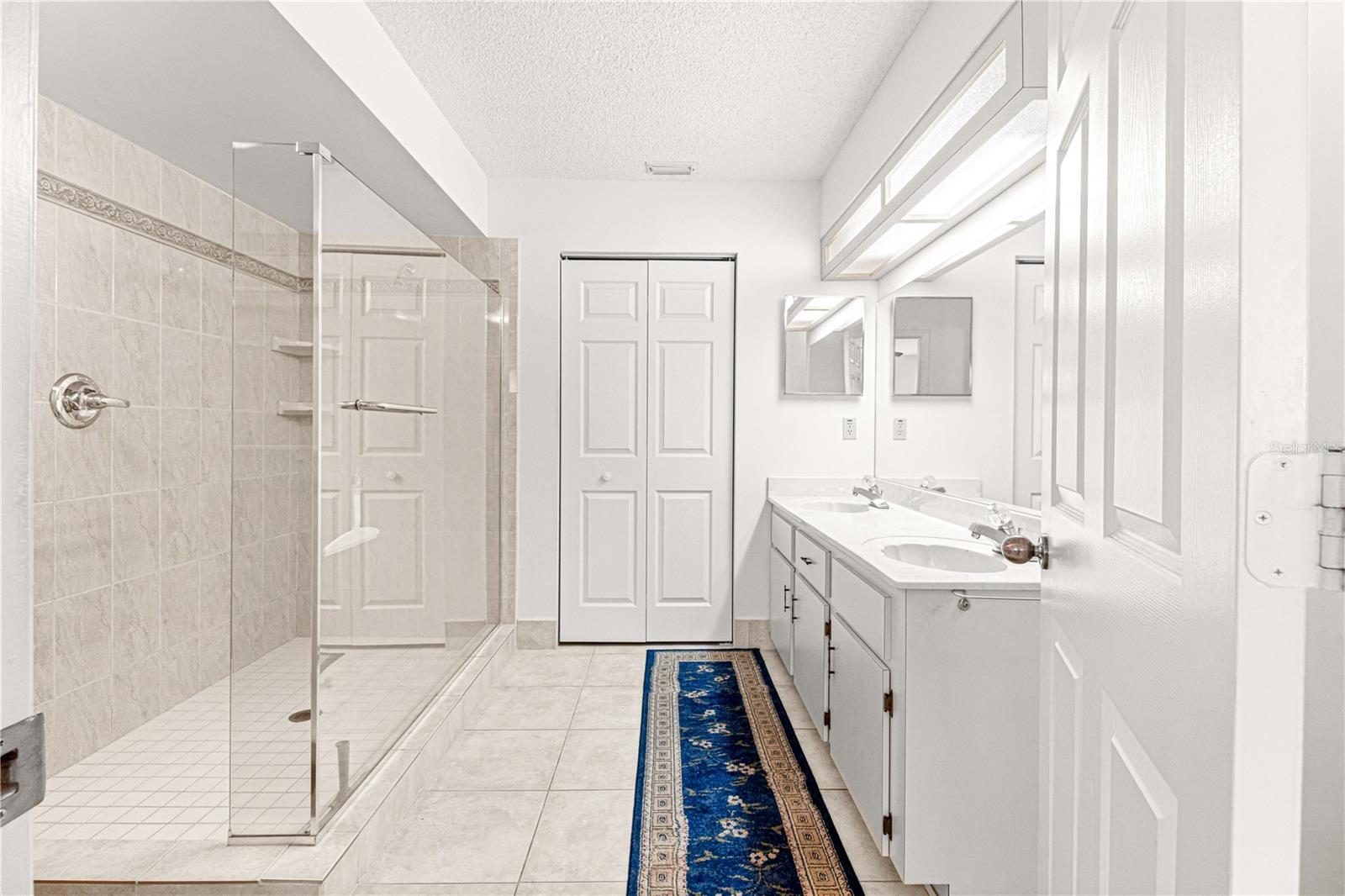 OAK RUN - Residential