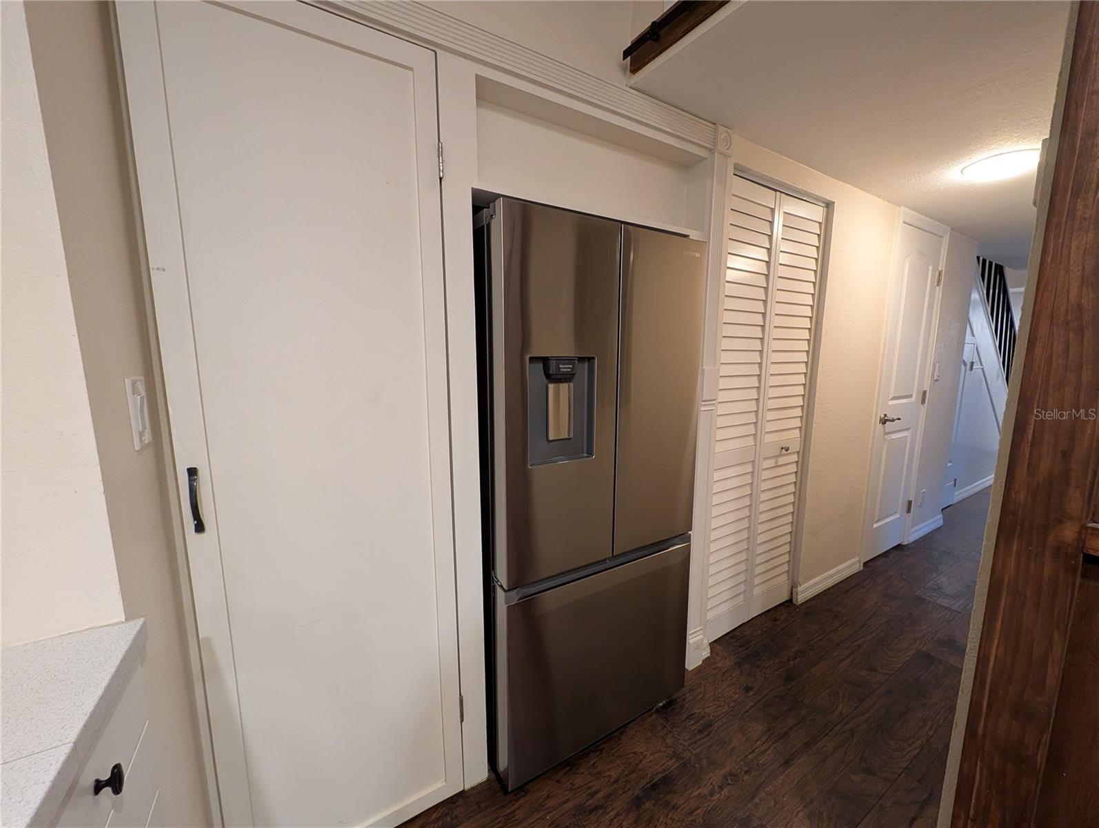 MEADOWOOD CONDO VILLAGE - Residential