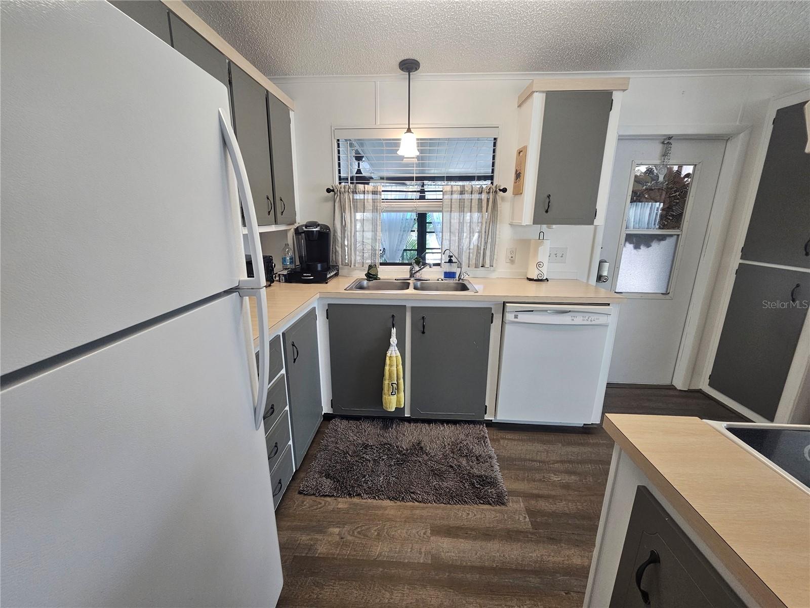 GULL-AIRE VILLAGE - Residential