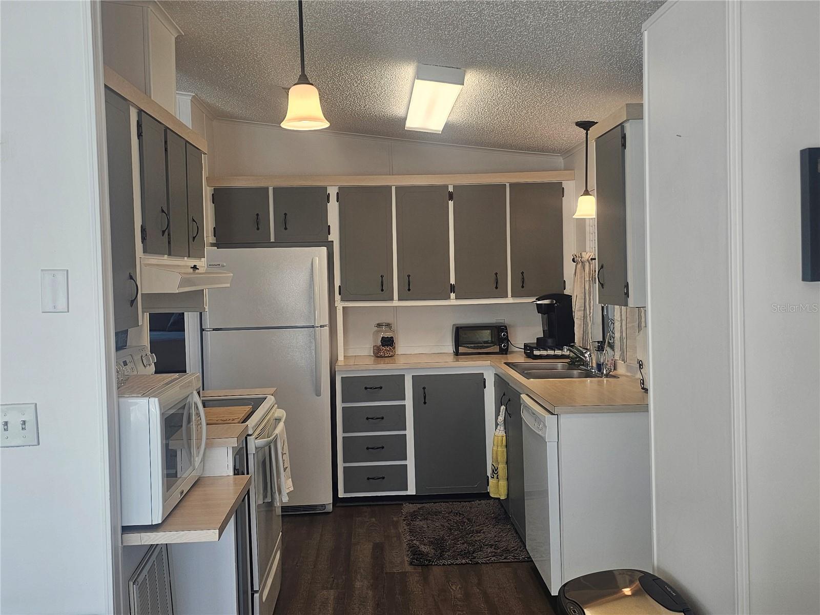 GULL-AIRE VILLAGE - Residential