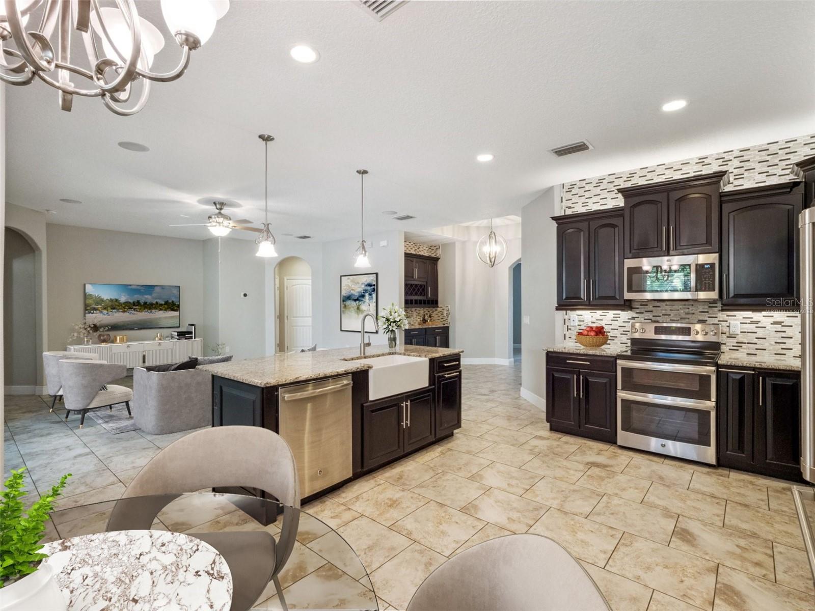 CHANDLER ESTATES - Residential