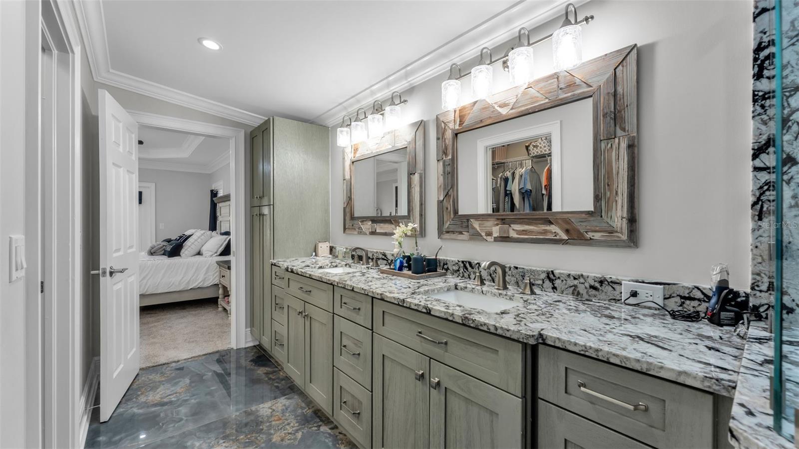 JULIANA LANDINGS - Residential