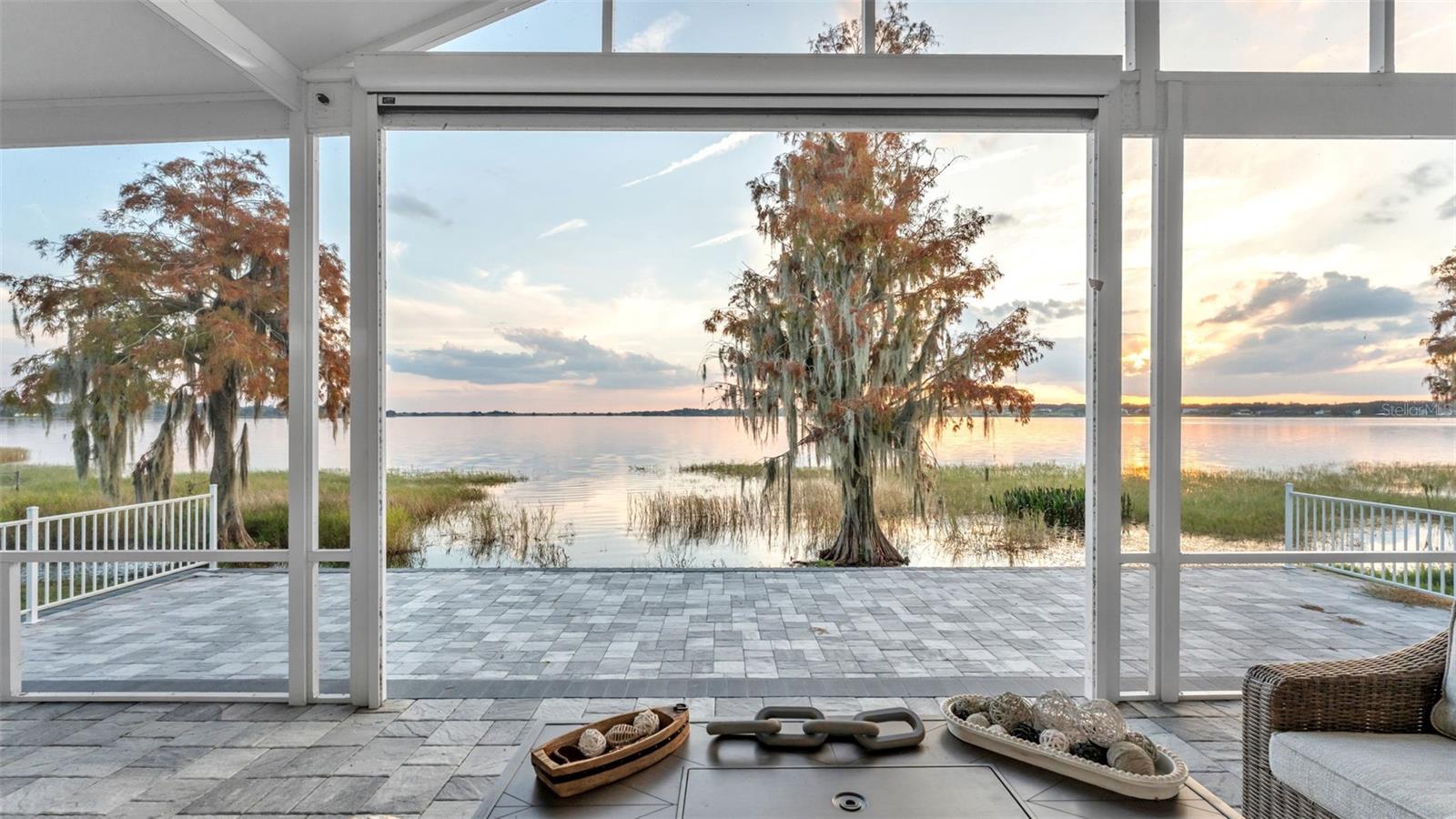 JULIANA LANDINGS - Residential