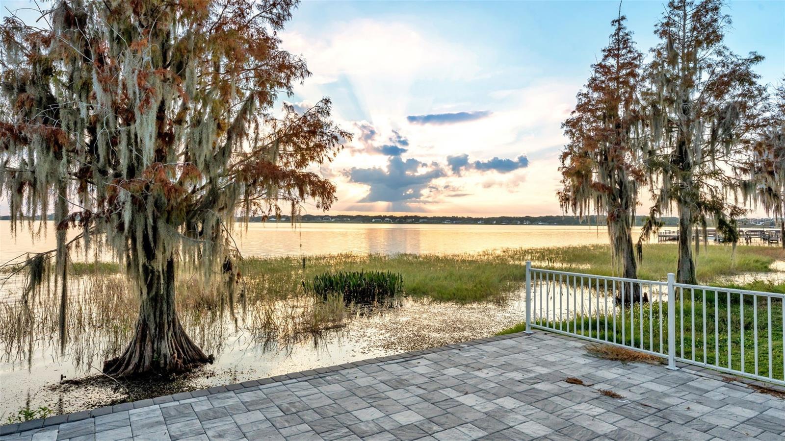 JULIANA LANDINGS - Residential