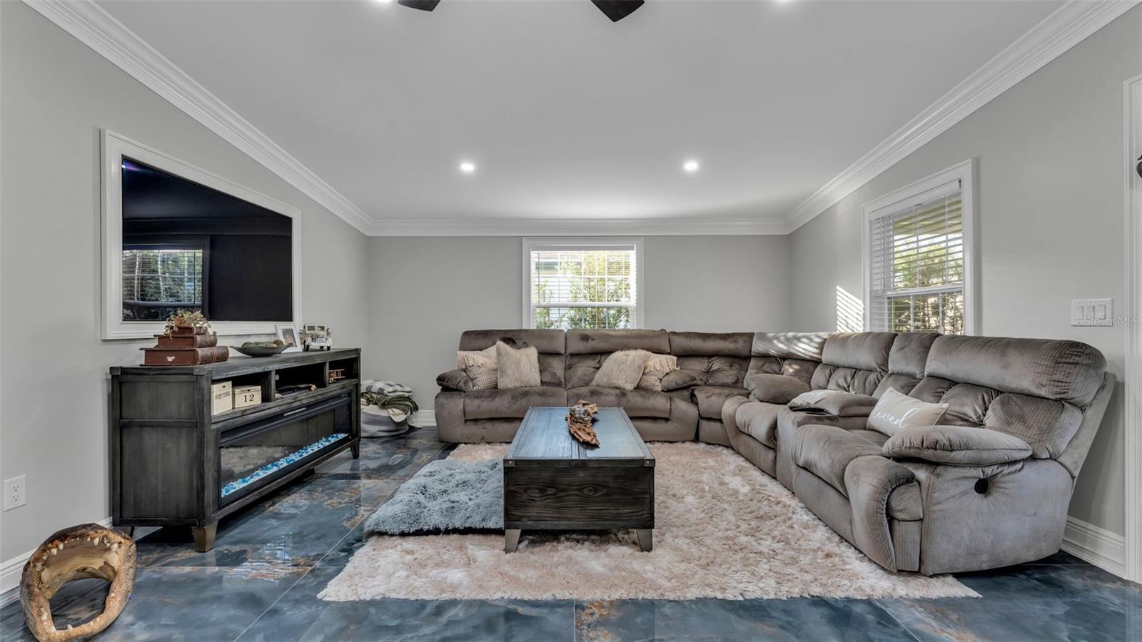 JULIANA LANDINGS - Residential