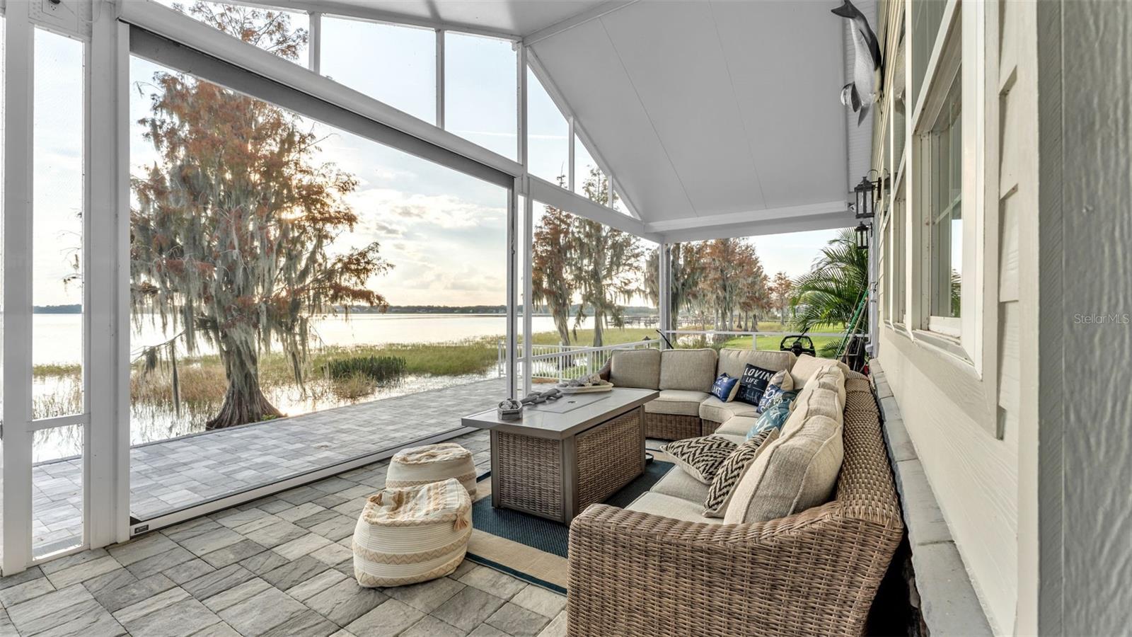 JULIANA LANDINGS - Residential