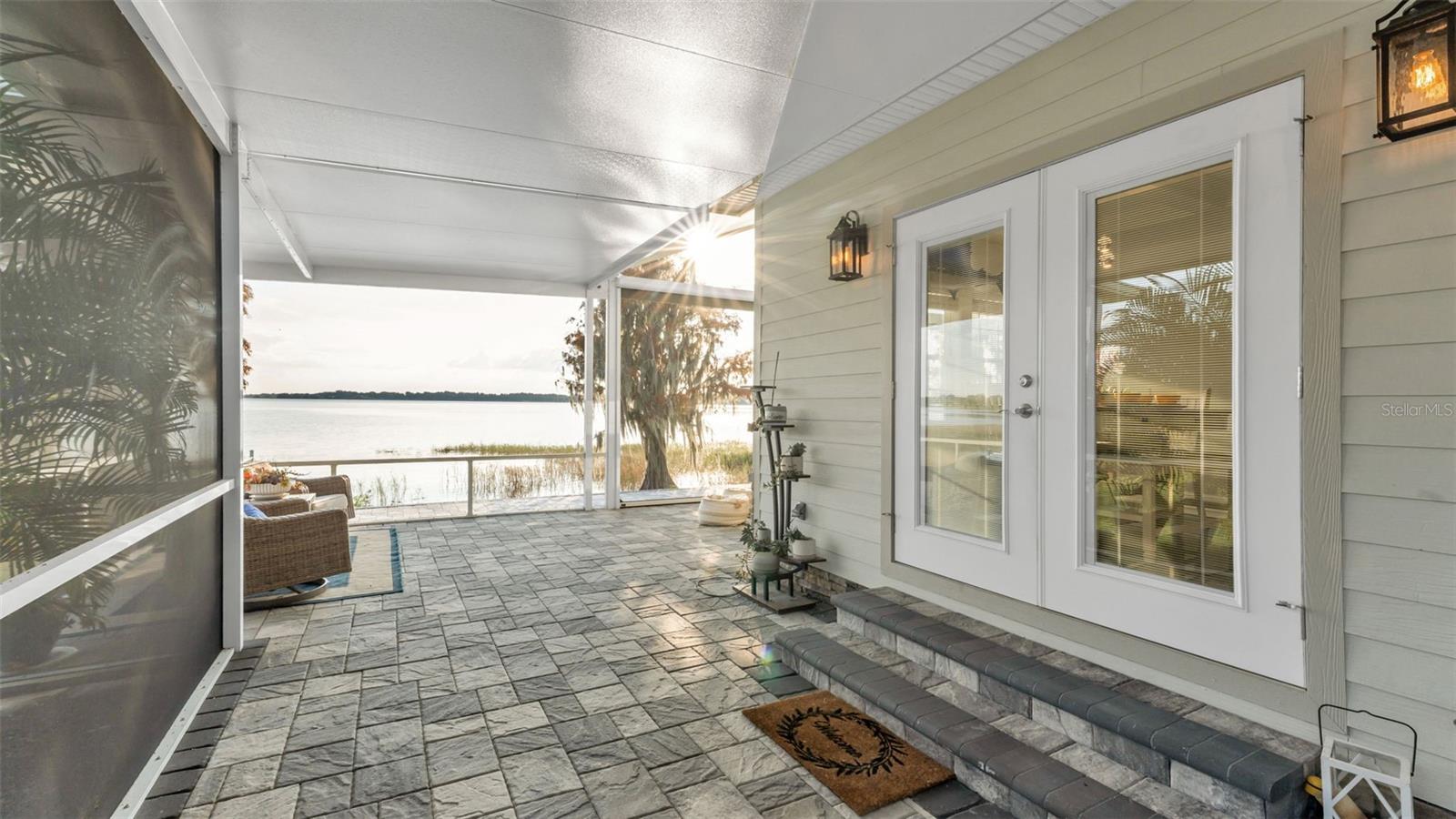 JULIANA LANDINGS - Residential