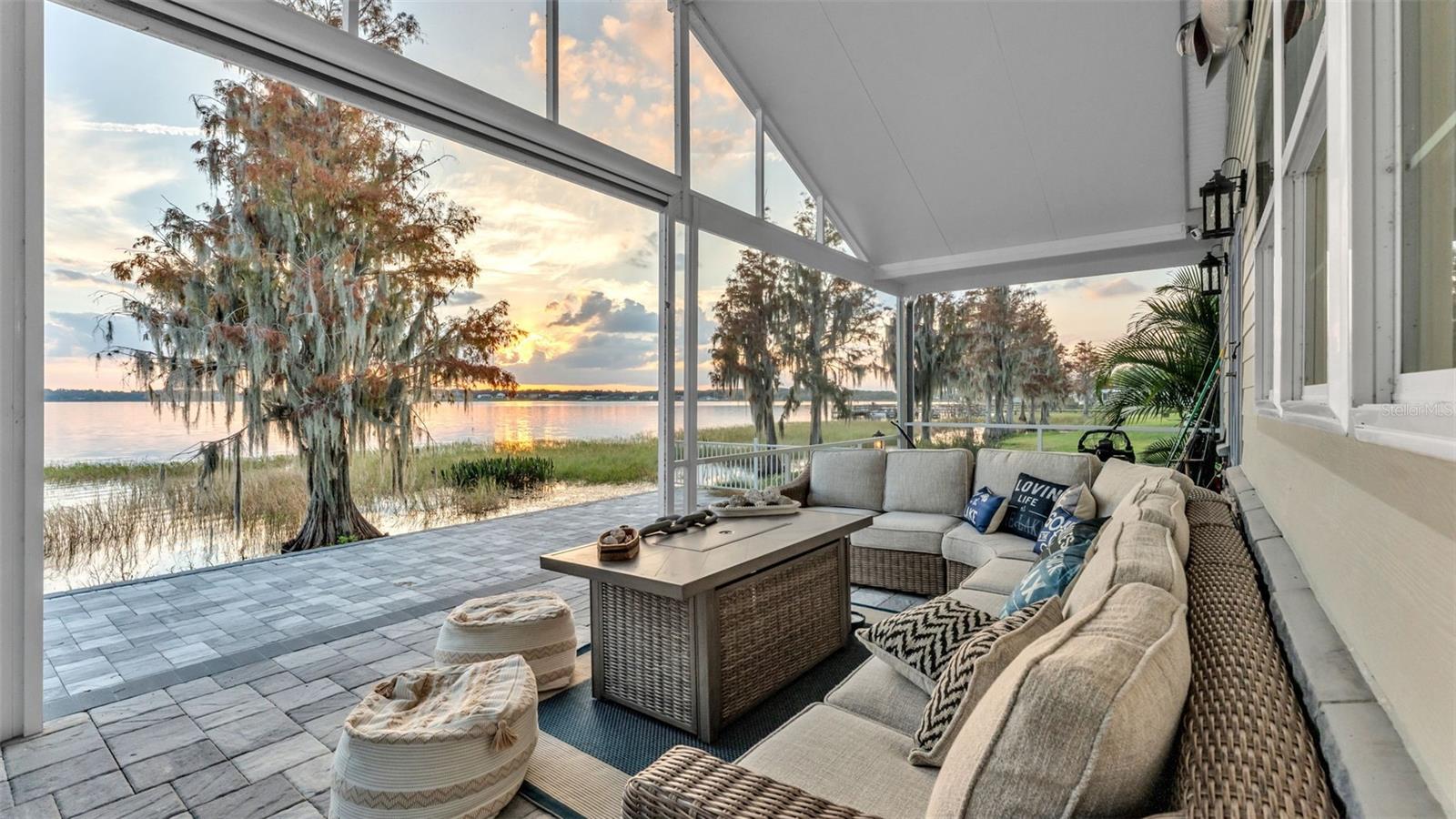 JULIANA LANDINGS - Residential