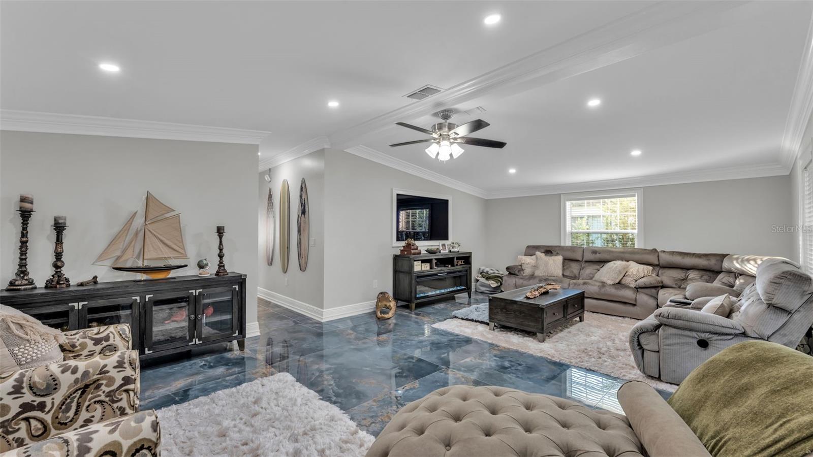 JULIANA LANDINGS - Residential