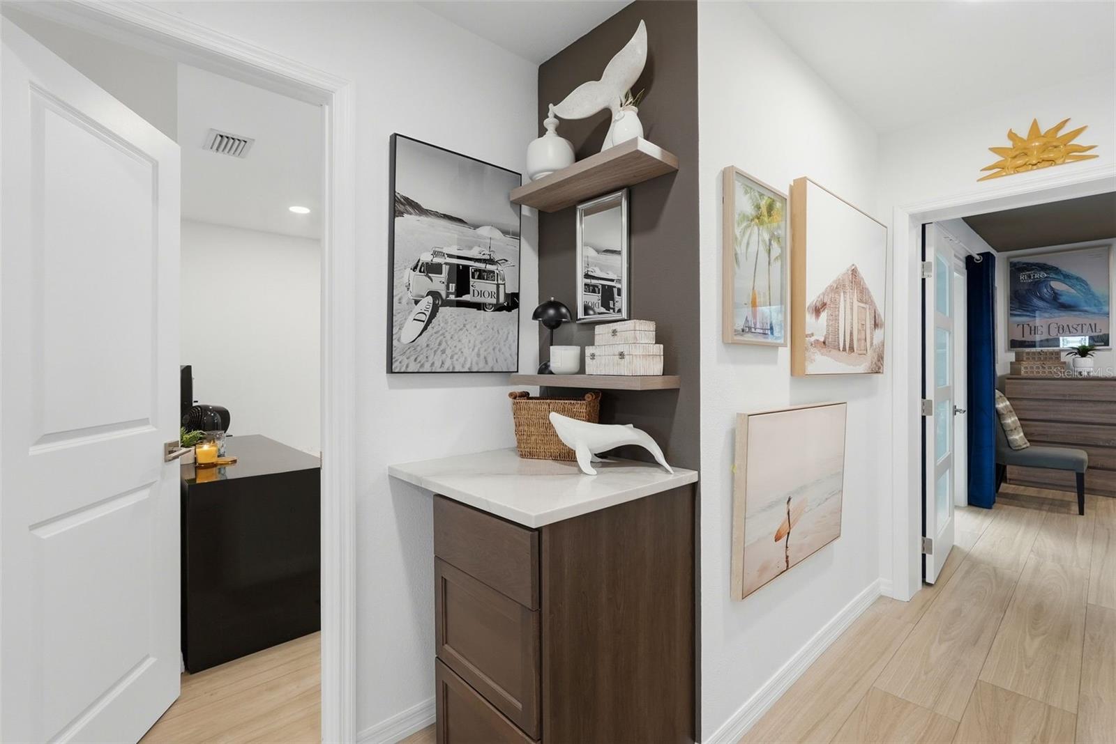 SHERYL MANOR - Residential