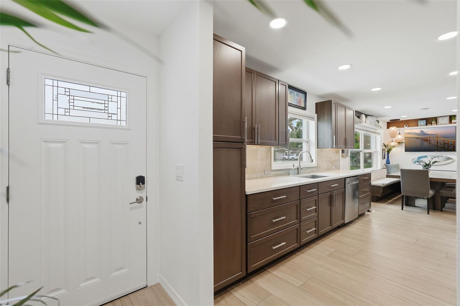 SHERYL MANOR - Residential