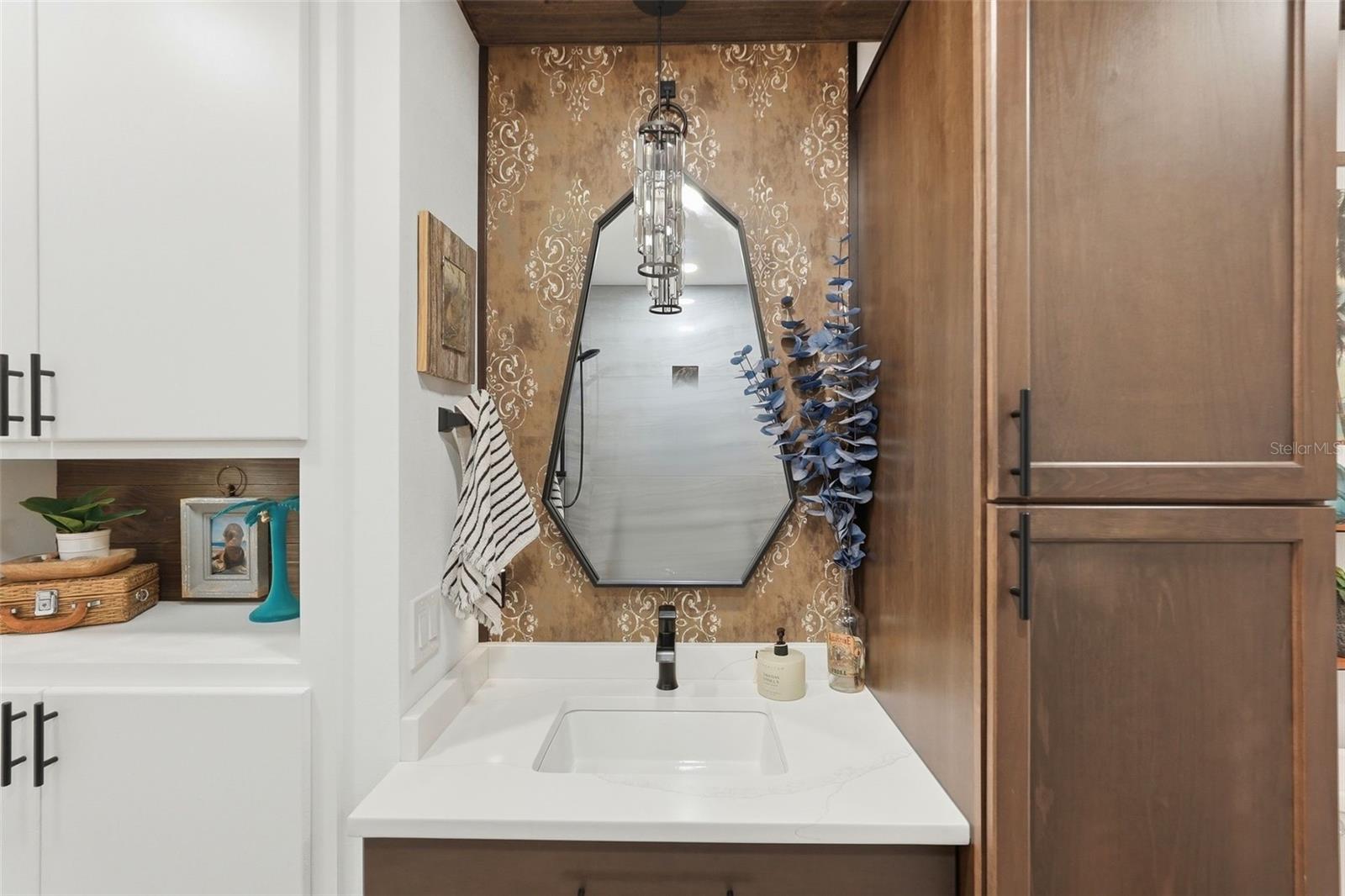 SHERYL MANOR - Residential