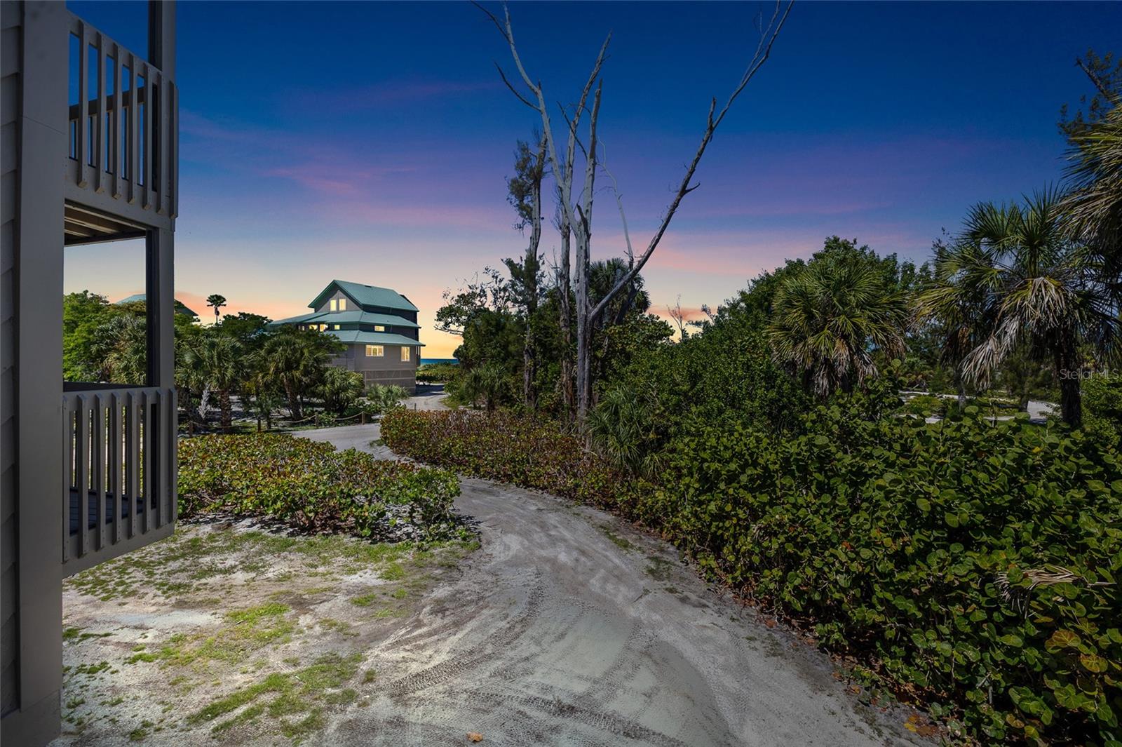 9200 LITTLE GASPARILLA 304