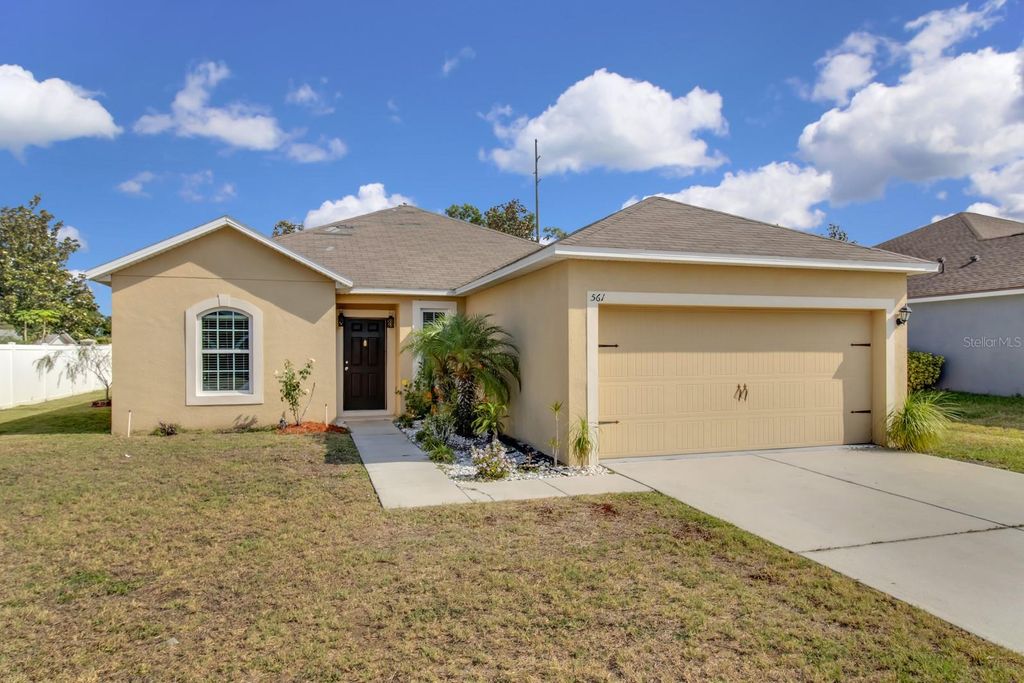 Photo of 561 Lake Cummings Way, Lake Alfred, FL 33850 (MLS # S5126539)