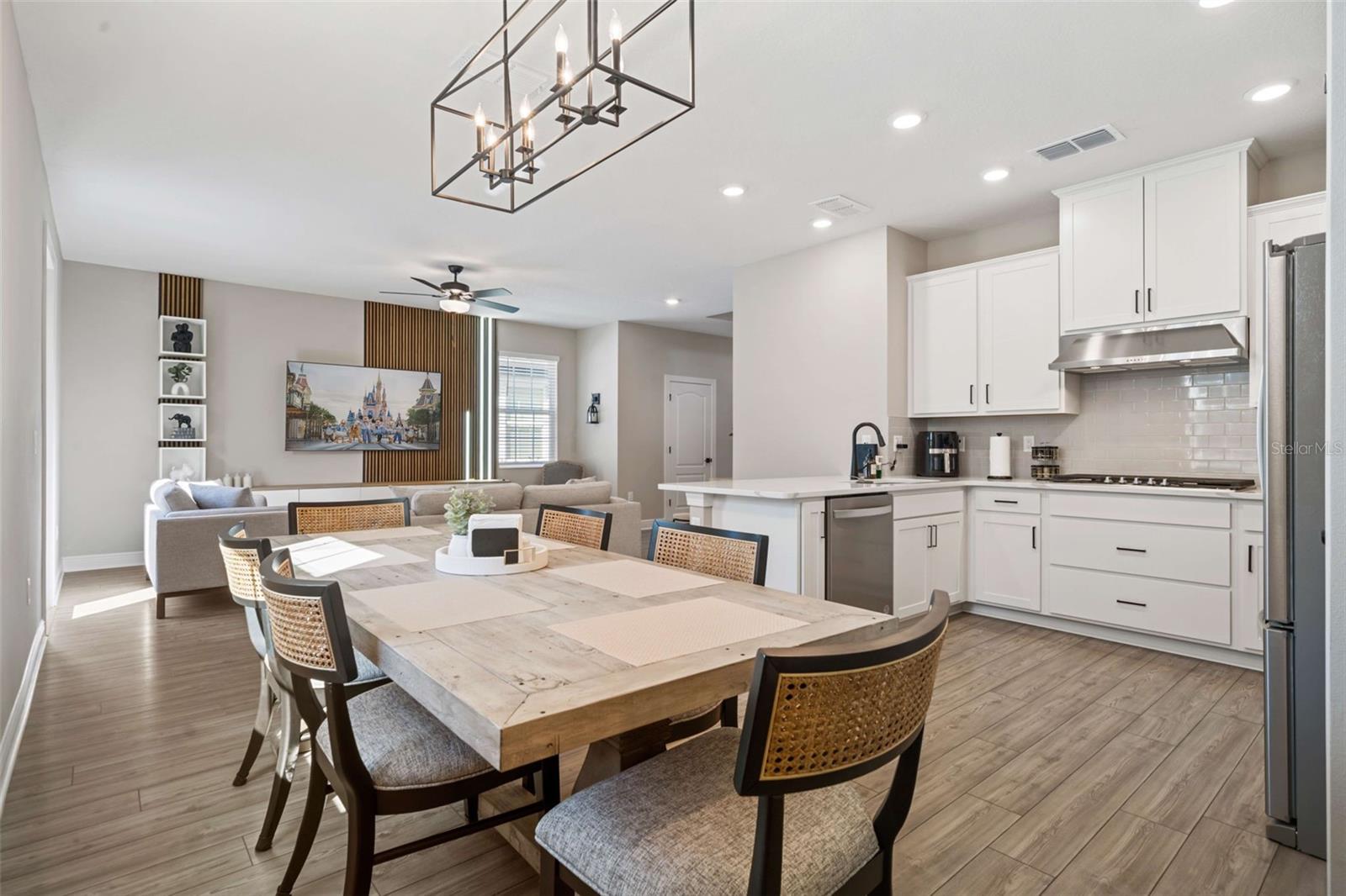 REUNION VILLAGE PH 4 & 5 - Residential Lease