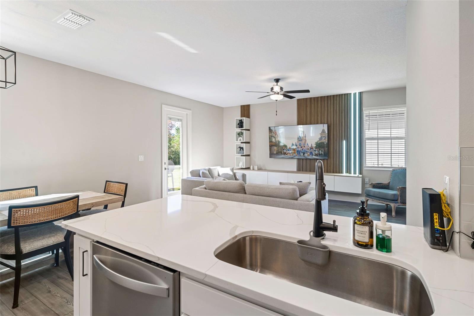 REUNION VILLAGE PH 4 & 5 - Residential Lease