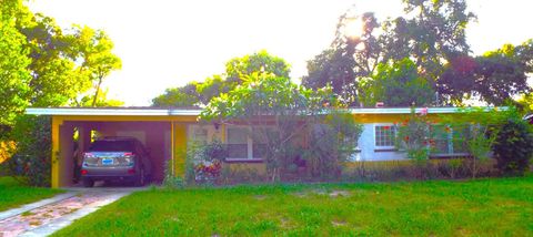 A home in WINTER PARK