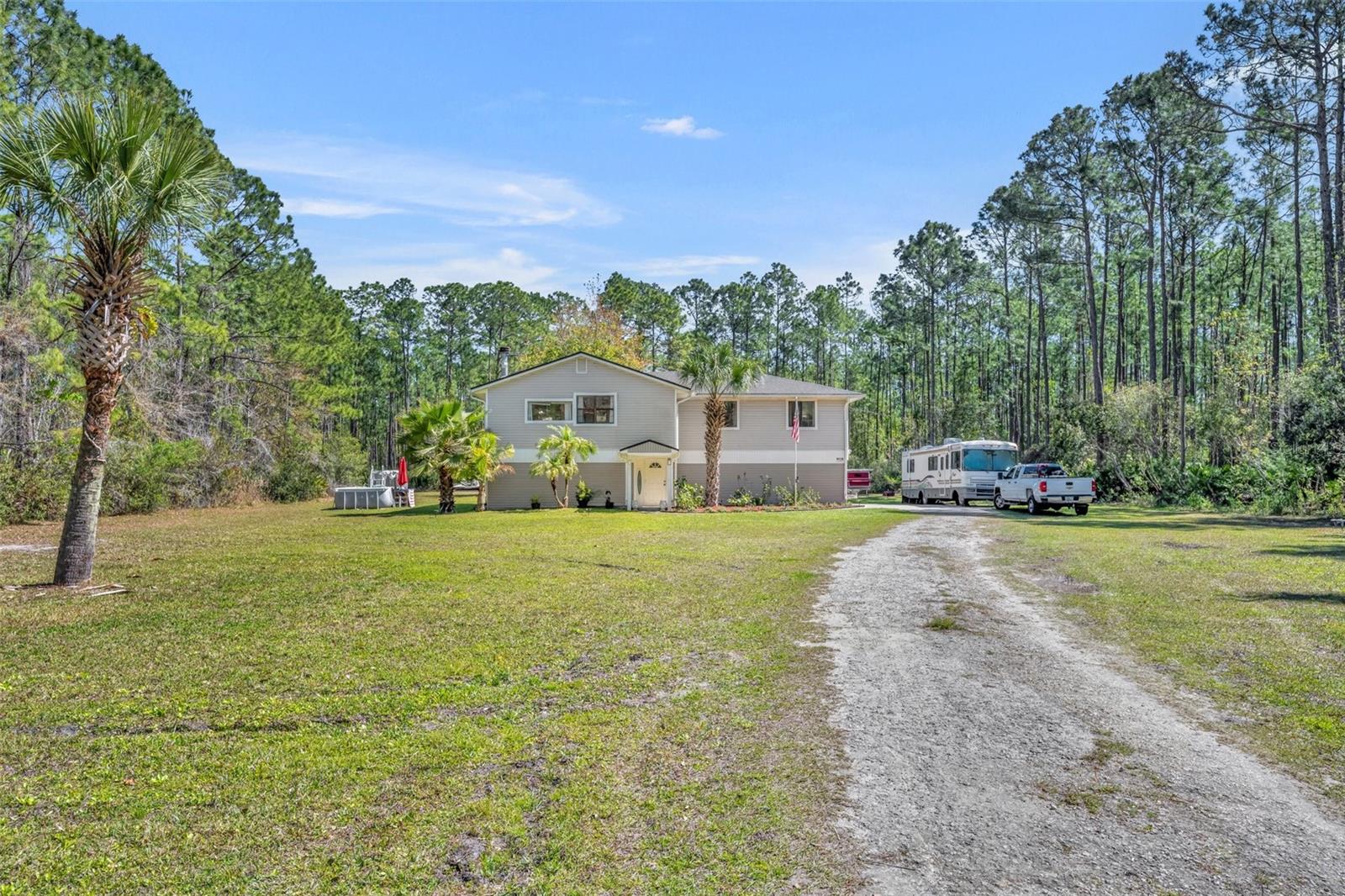 1605 GUAVA LANE