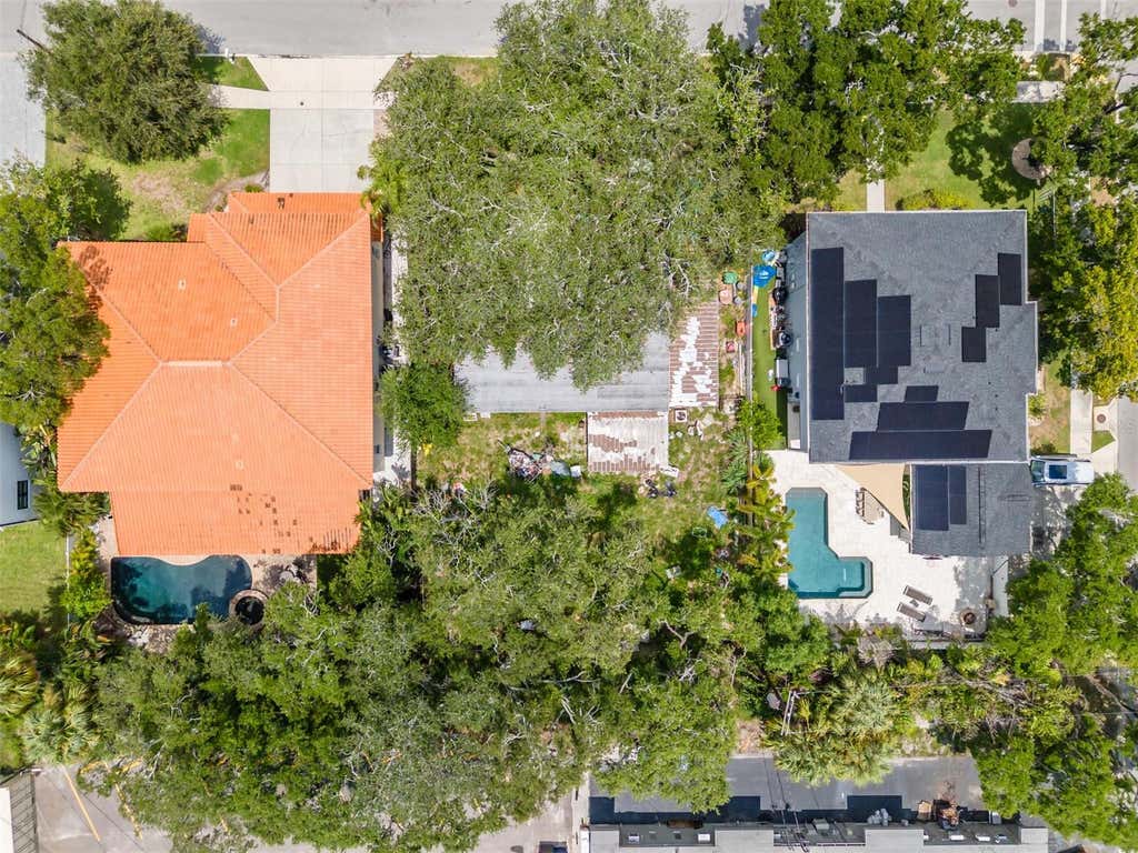 Photo of 4306 W Vasconia Street, Tampa, FL 33629 (MLS # TB8540412)