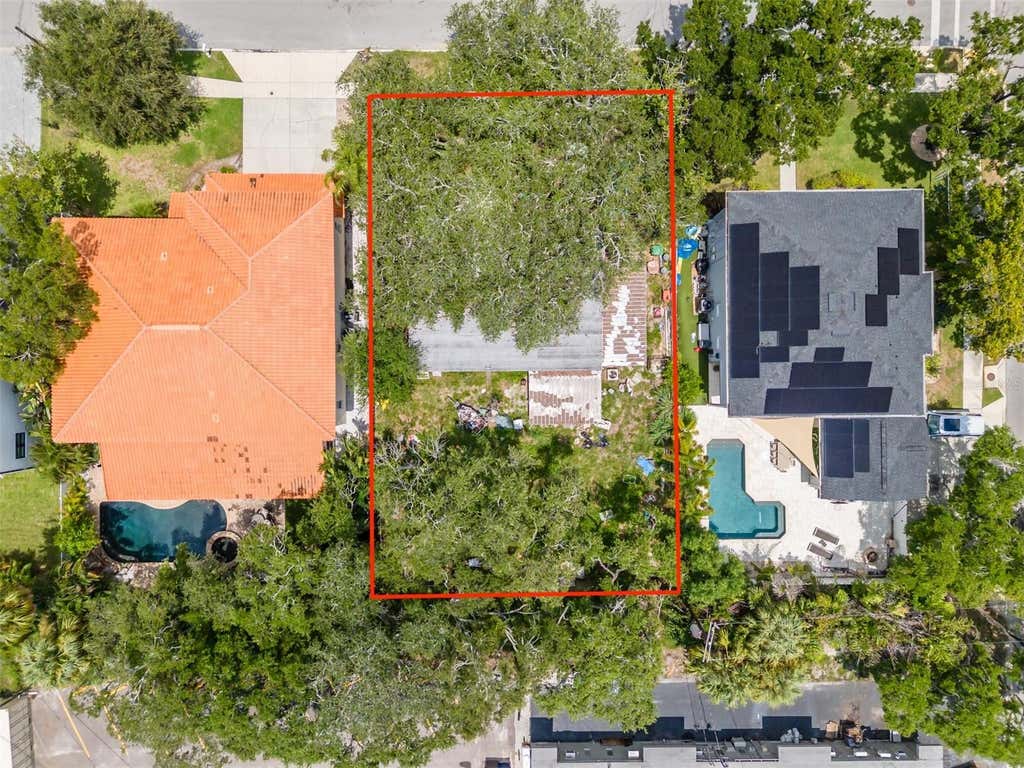 Photo of 4306 W Vasconia Street, Tampa, FL 33629 (MLS # TB8540412)