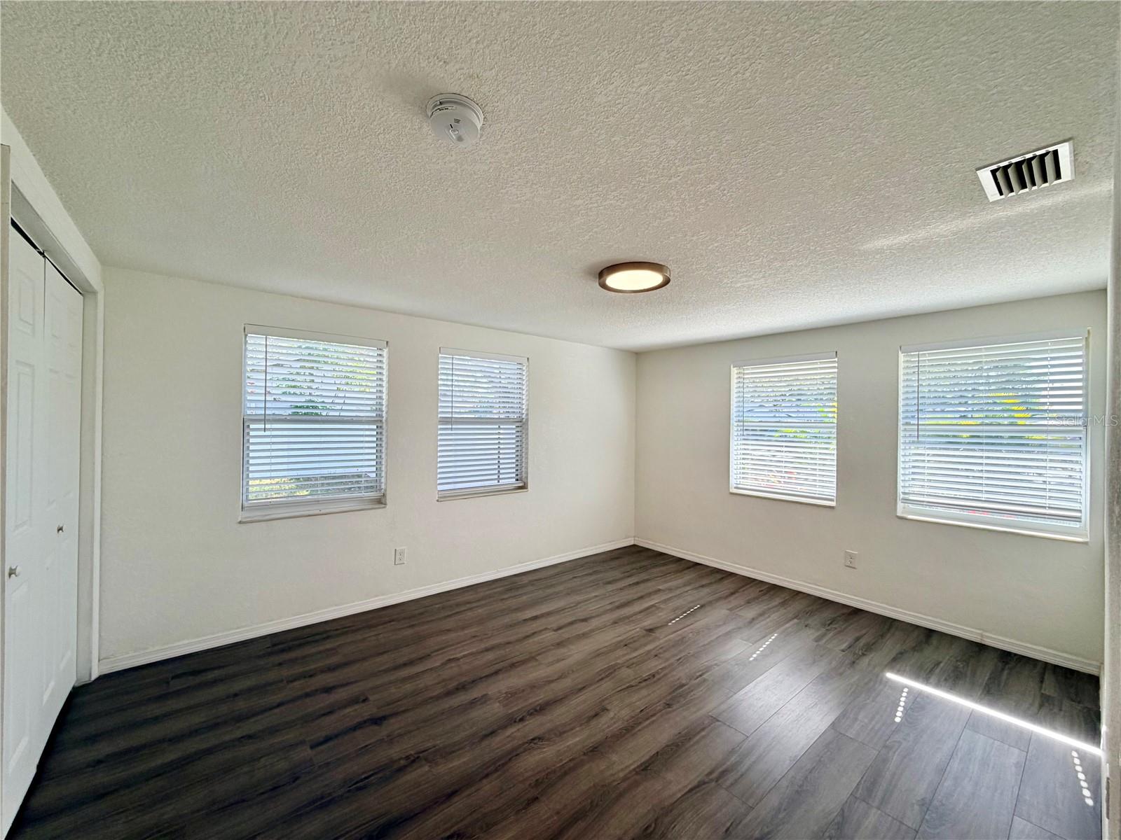 BIG ACRES - Residential Lease