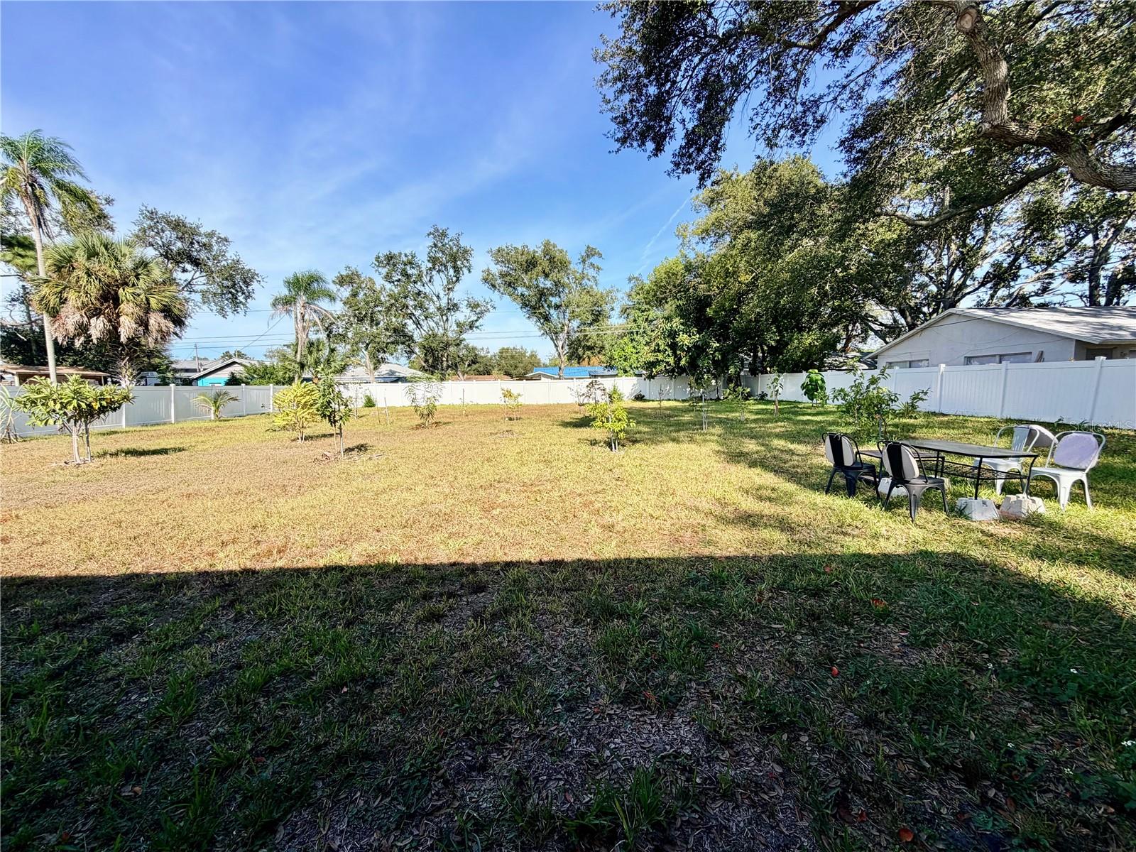 BIG ACRES - Residential Lease