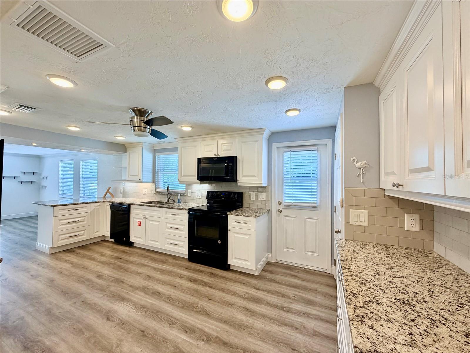 BIG ACRES - Residential Lease