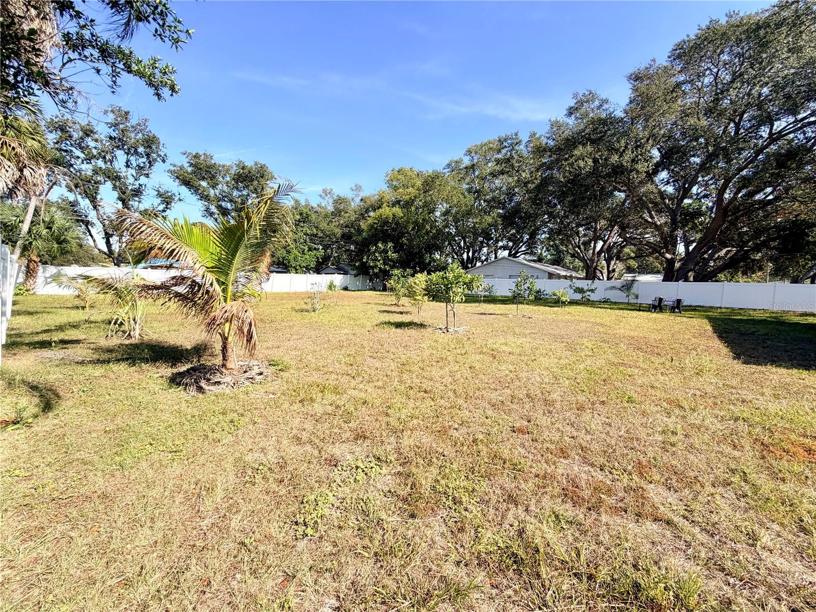 BIG ACRES - Residential Lease