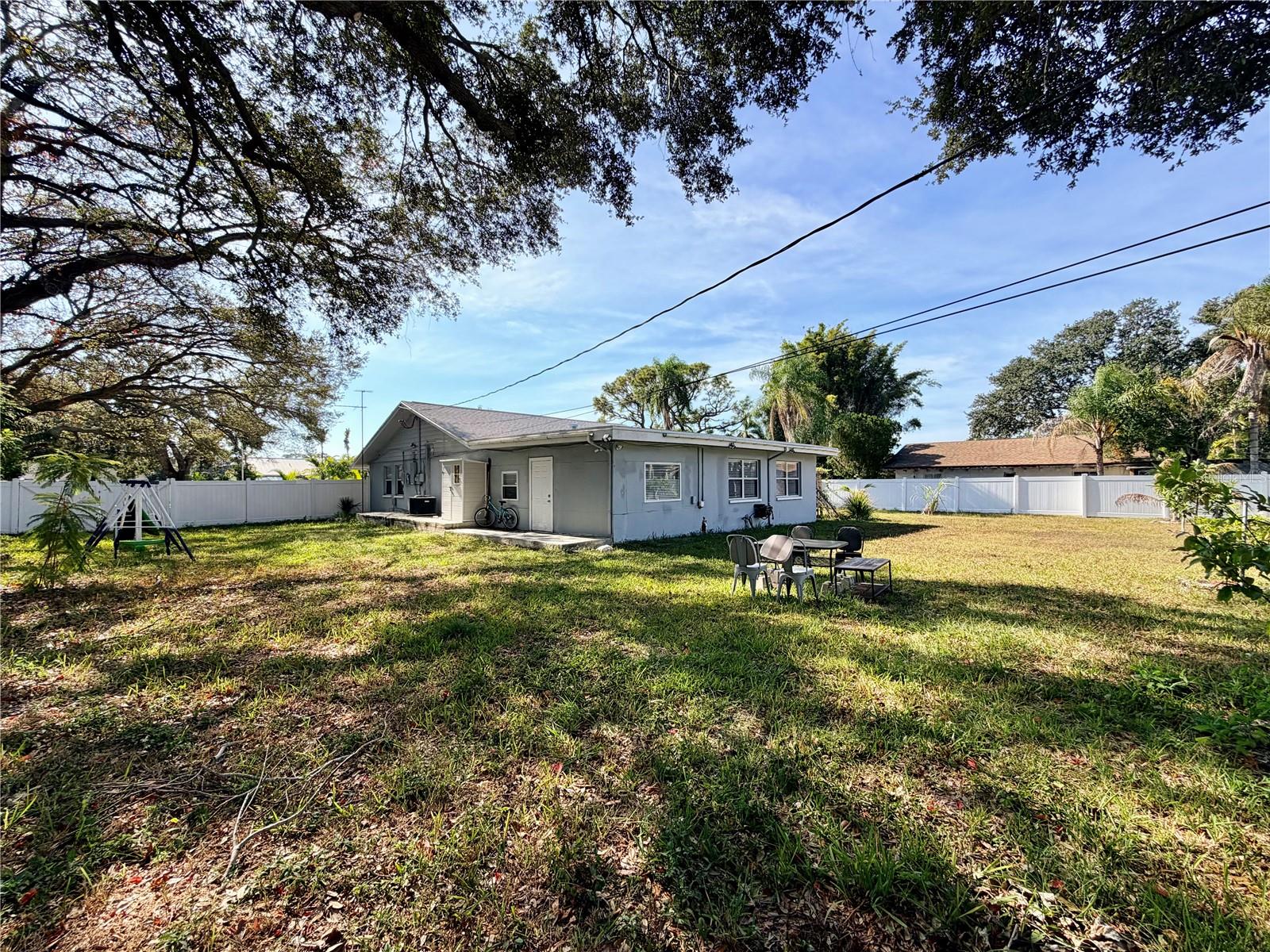 BIG ACRES - Residential Lease