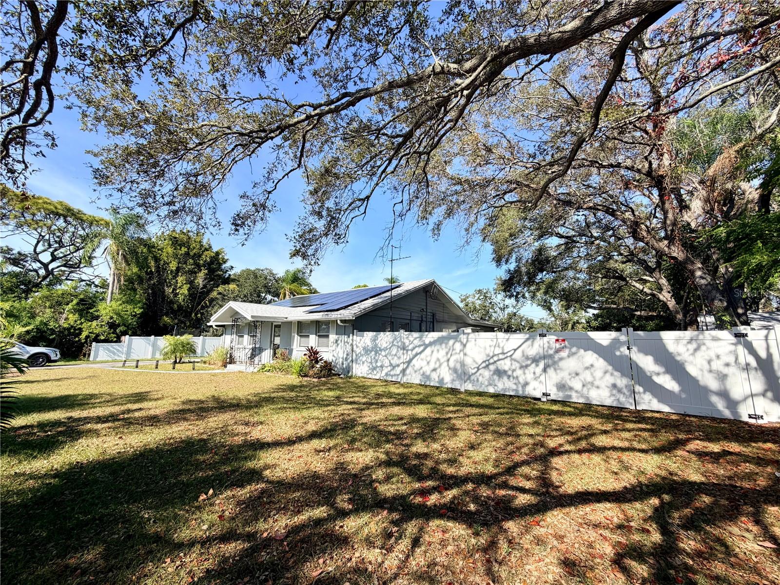 BIG ACRES - Residential Lease