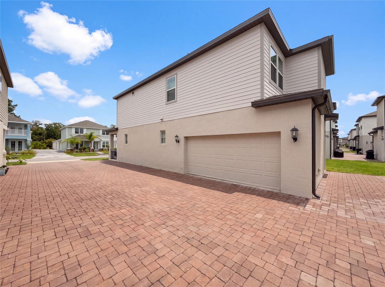 538 VENETIAN PALMS BOULEVARD