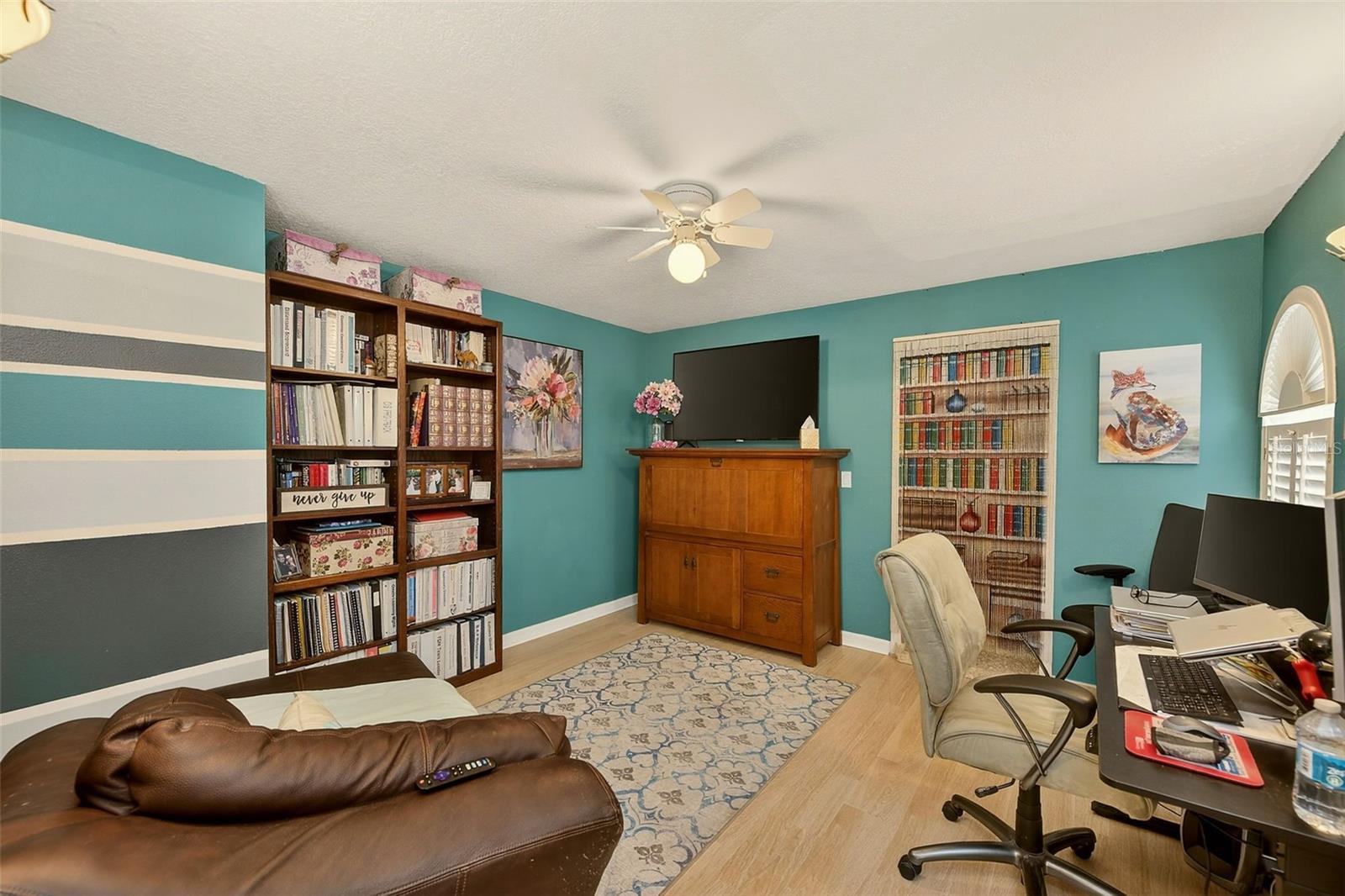 HUNTERS RIDGE - Residential