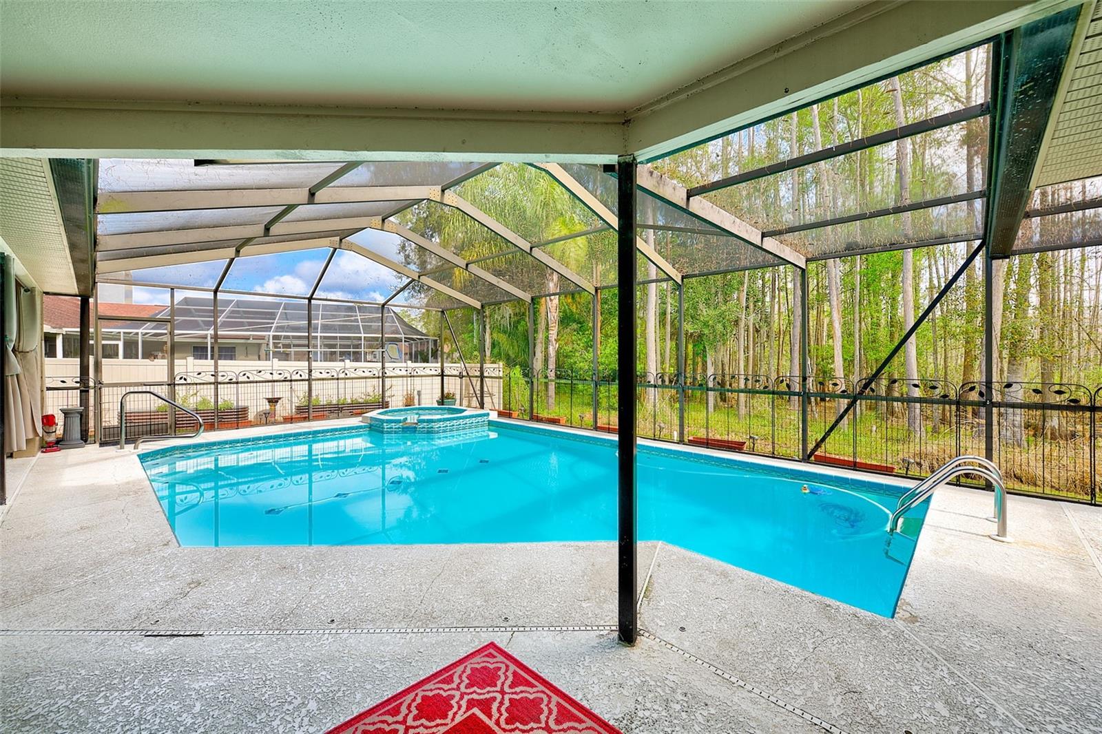 HUNTERS RIDGE - Residential