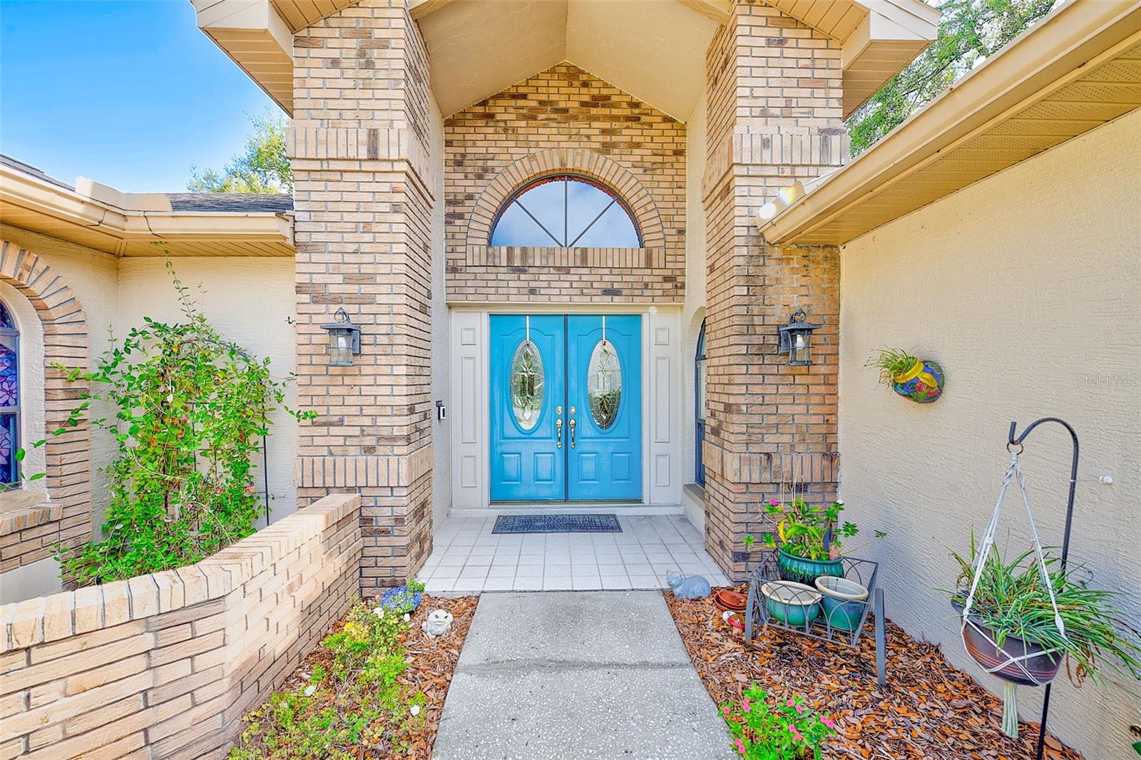 HUNTERS RIDGE - Residential