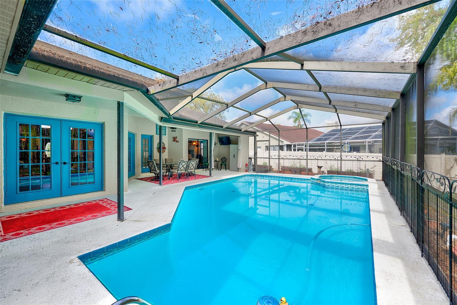 HUNTERS RIDGE - Residential