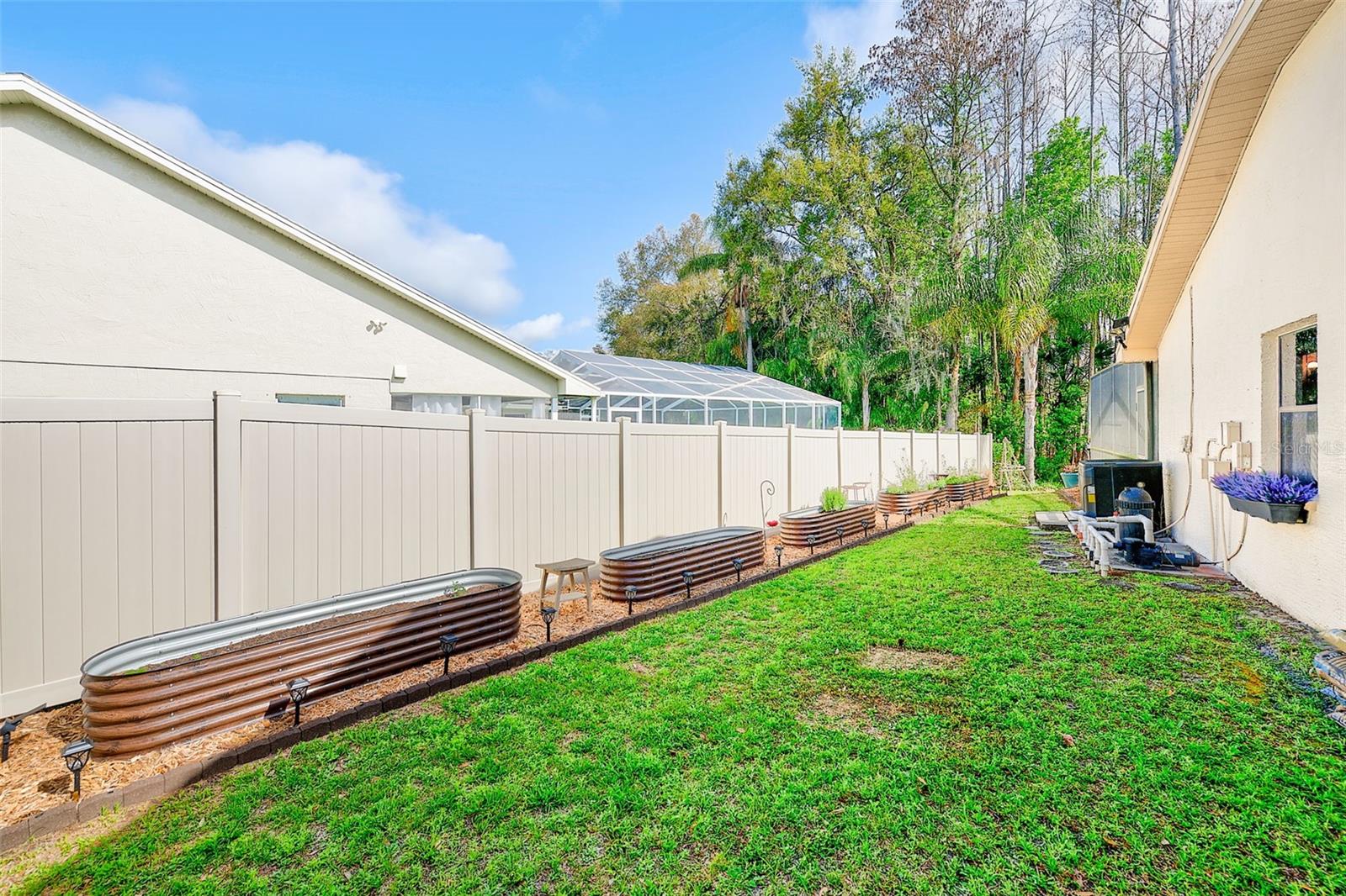 HUNTERS RIDGE - Residential