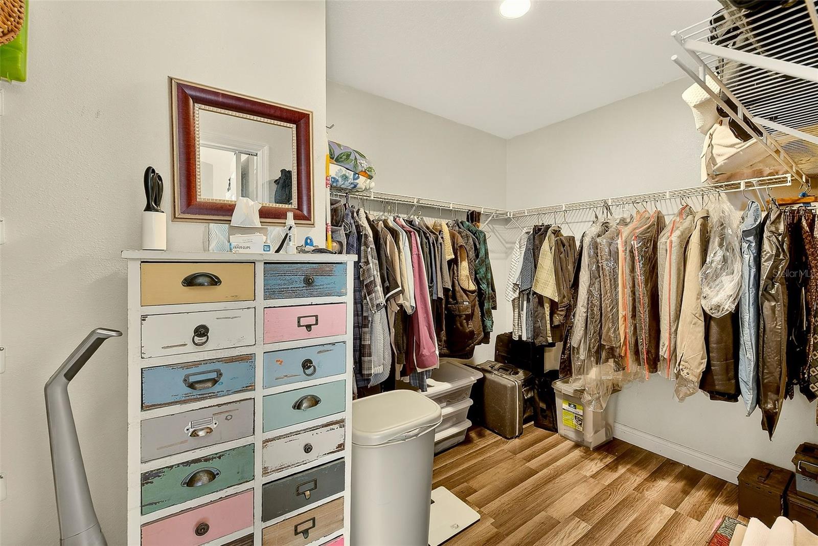 HUNTERS RIDGE - Residential