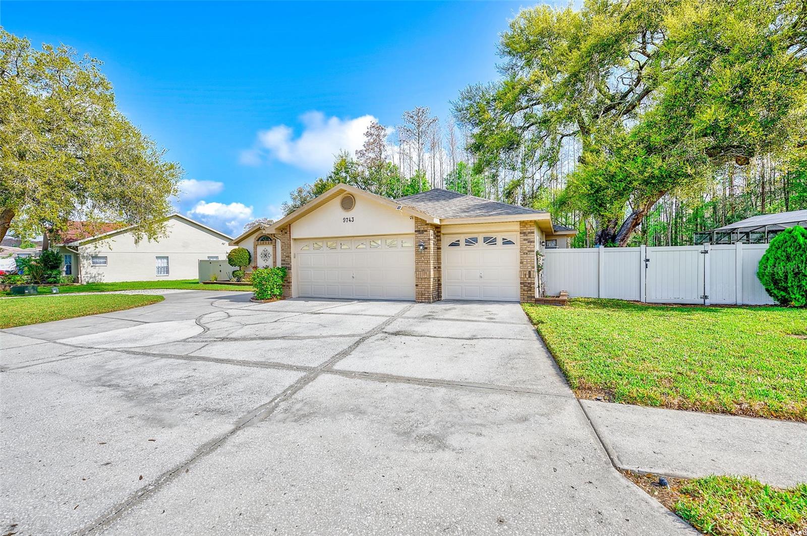 HUNTERS RIDGE - Residential