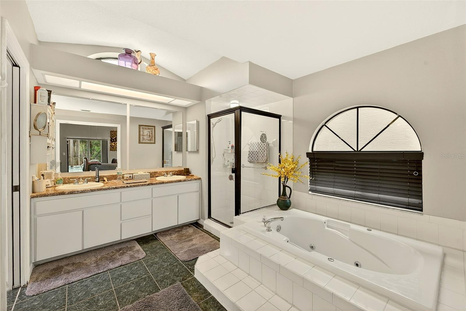 HUNTERS RIDGE - Residential