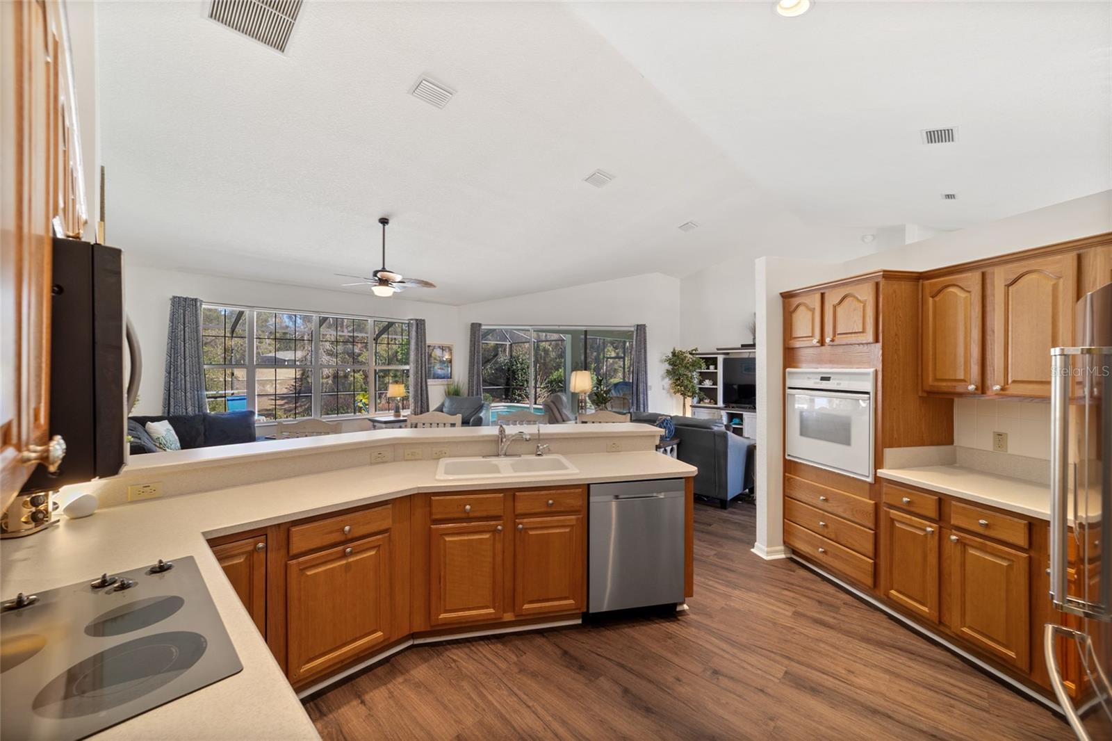 RAINBOW SPRINGS COUNTRY CLUB - Residential