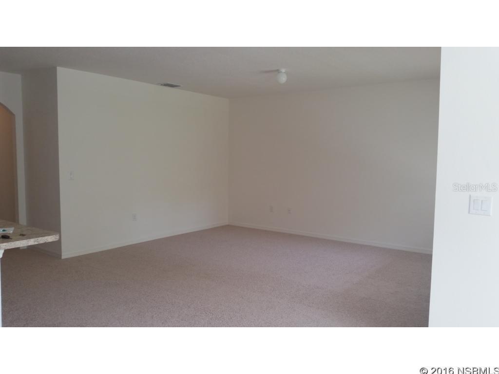 Edgewater Lakes N Ph 01A - Residential Lease