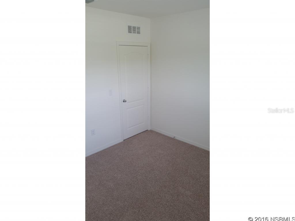 Edgewater Lakes N Ph 01A - Residential Lease