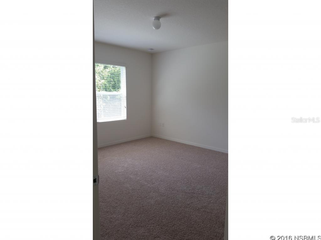 Edgewater Lakes N Ph 01A - Residential Lease